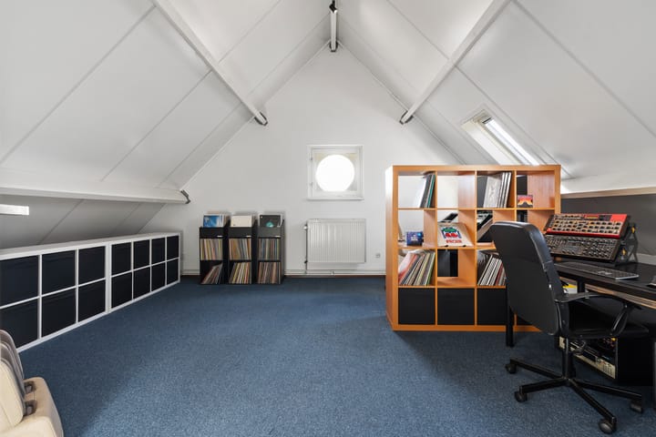 Photo 68 of Granaat 9