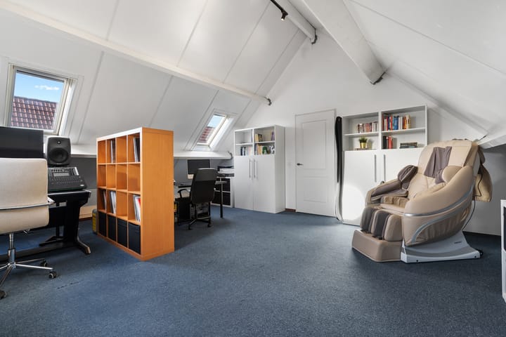 Photo 69 of Granaat 9