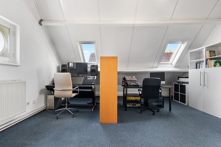 Photo 71 of Granaat 9