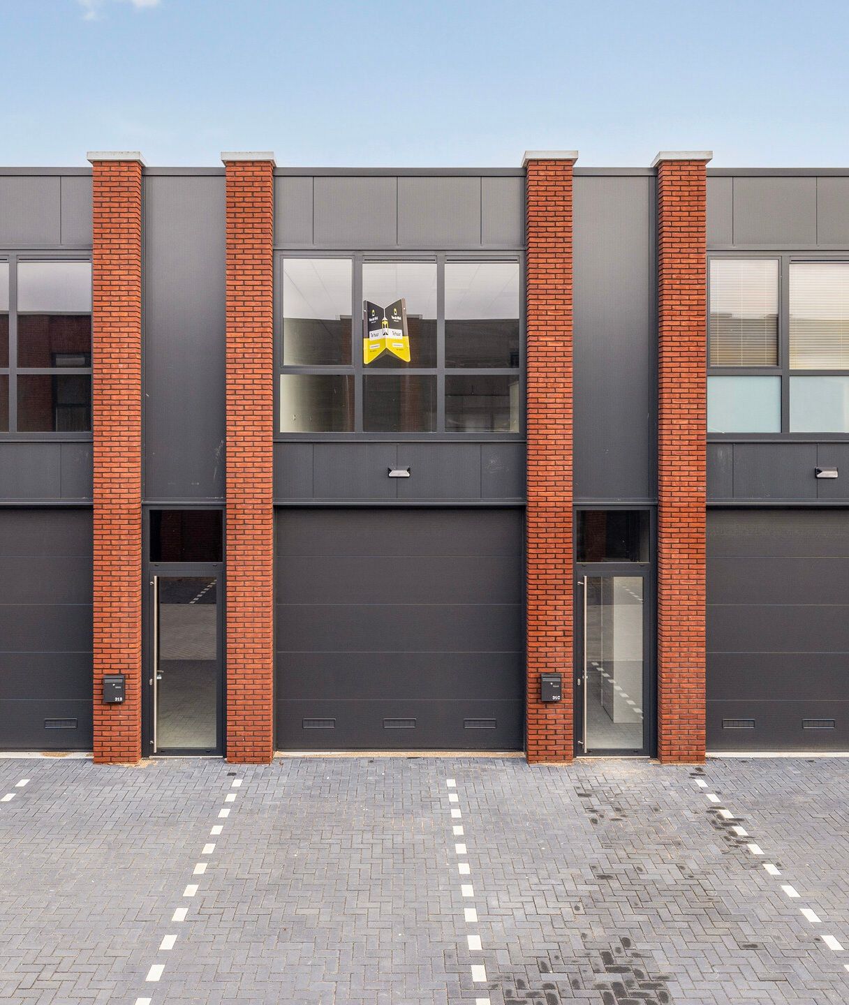 View photo 1 of Penningweg