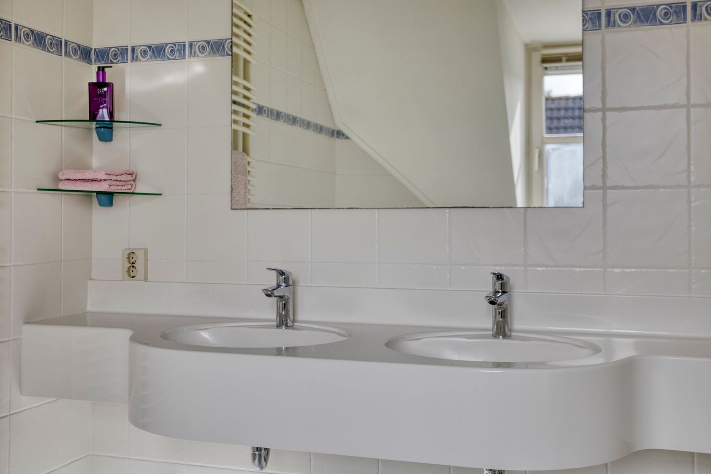 Foto 34 van Schoorswinkel 66