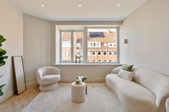 Photo 7 of Laplacestraat 47-2A