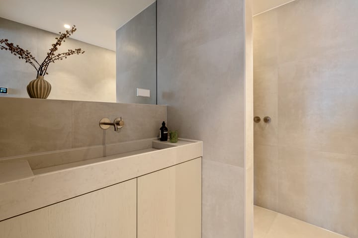 Photo 19 of Laplacestraat 47-2A