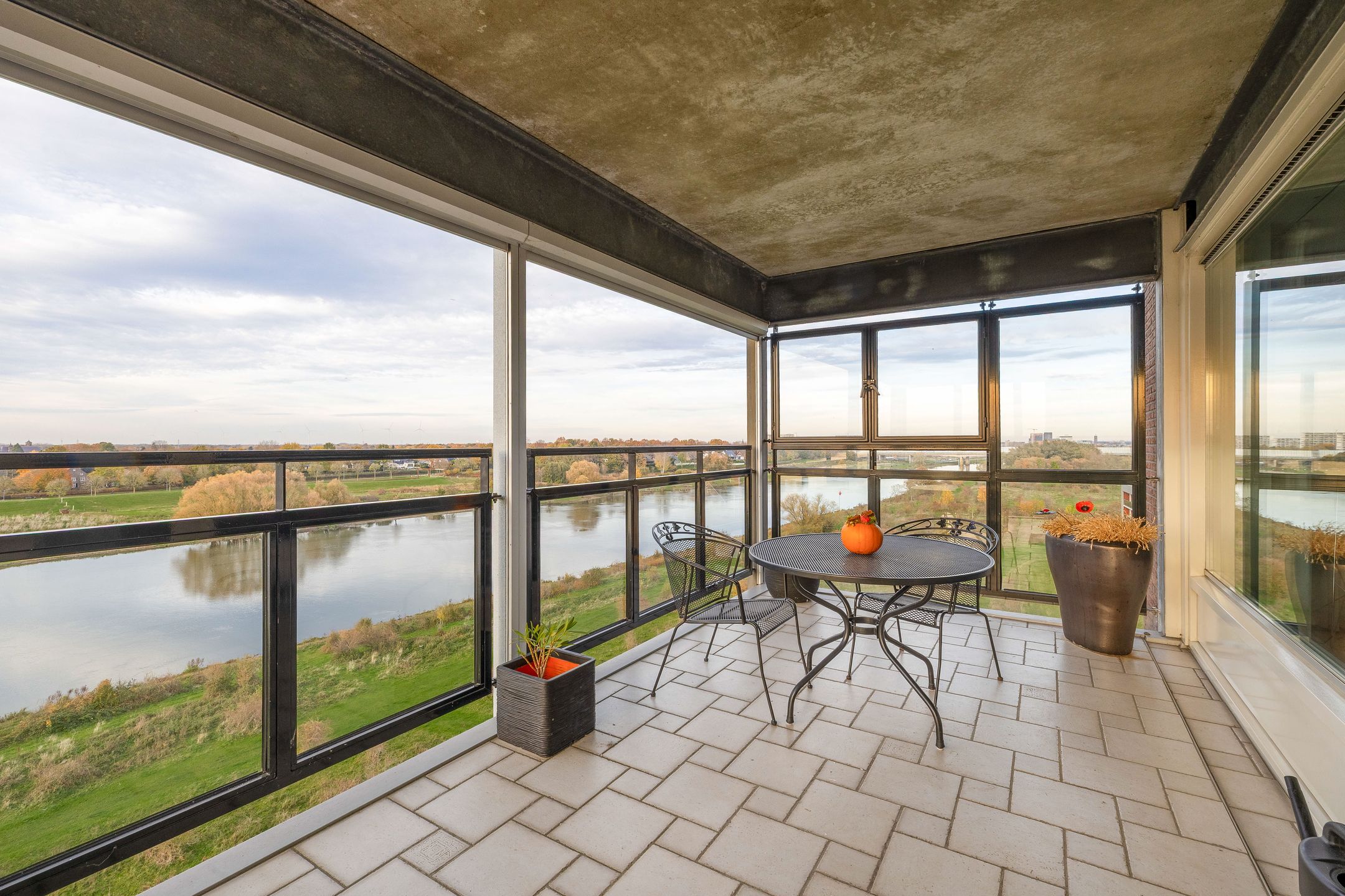 Foto 3 van Watermunt 70