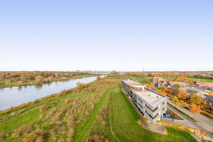 Photo 32 of Watermunt 70