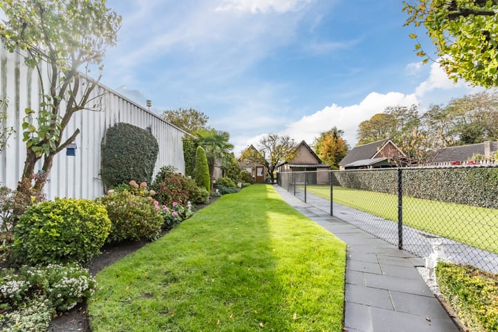 Photo 26 of Ginderover 52