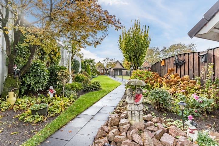 Photo 27 of Ginderover 52