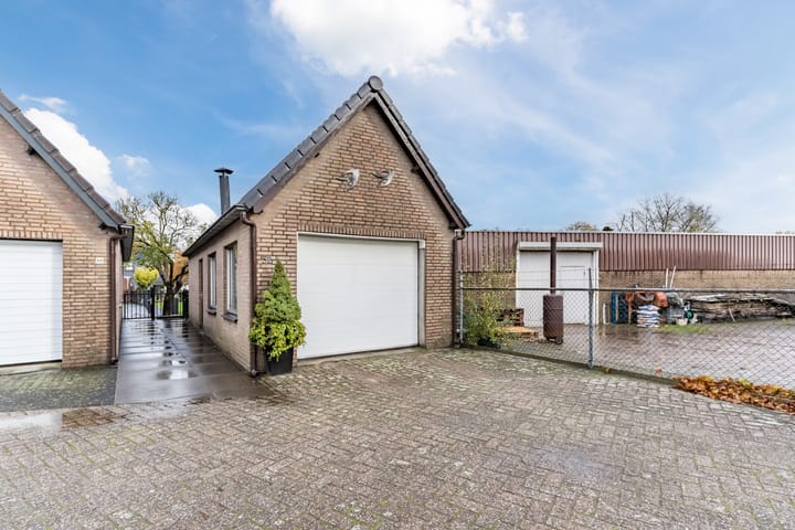 Photo 32 of Ginderover 52