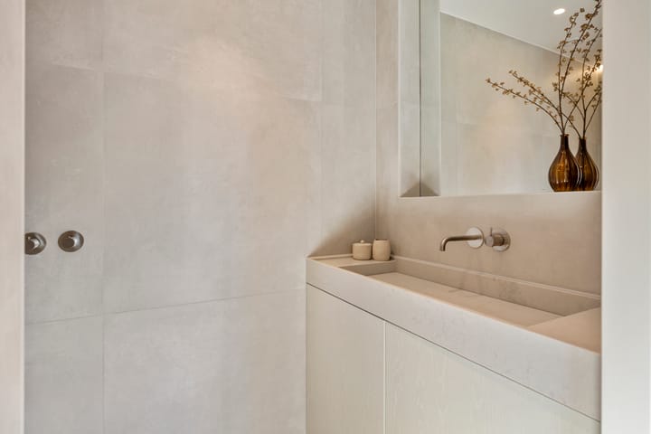 Photo 22 of Laplacestraat 47-3B