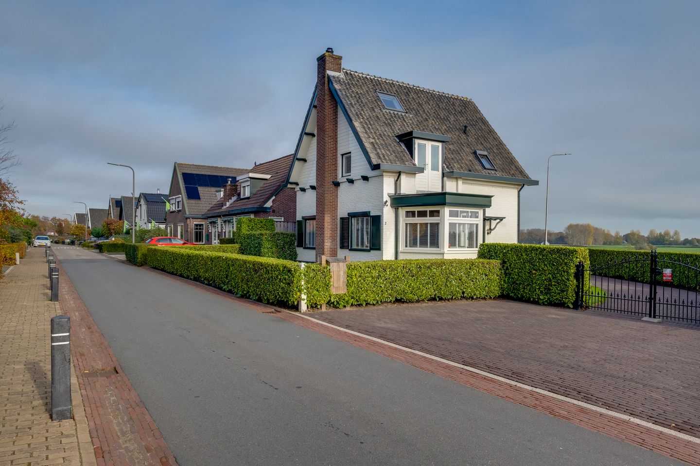 Photo 1 of Overweg 2