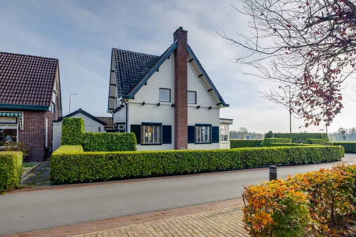 Photo 2 of Overweg 2