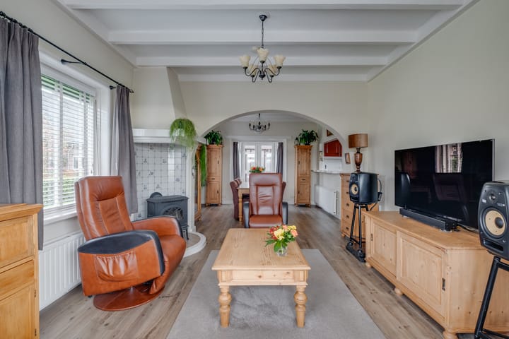 Photo 5 of Overweg 2