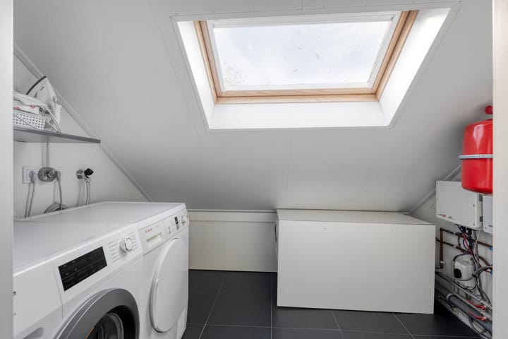 Photo 21 of Borg Allersma 1