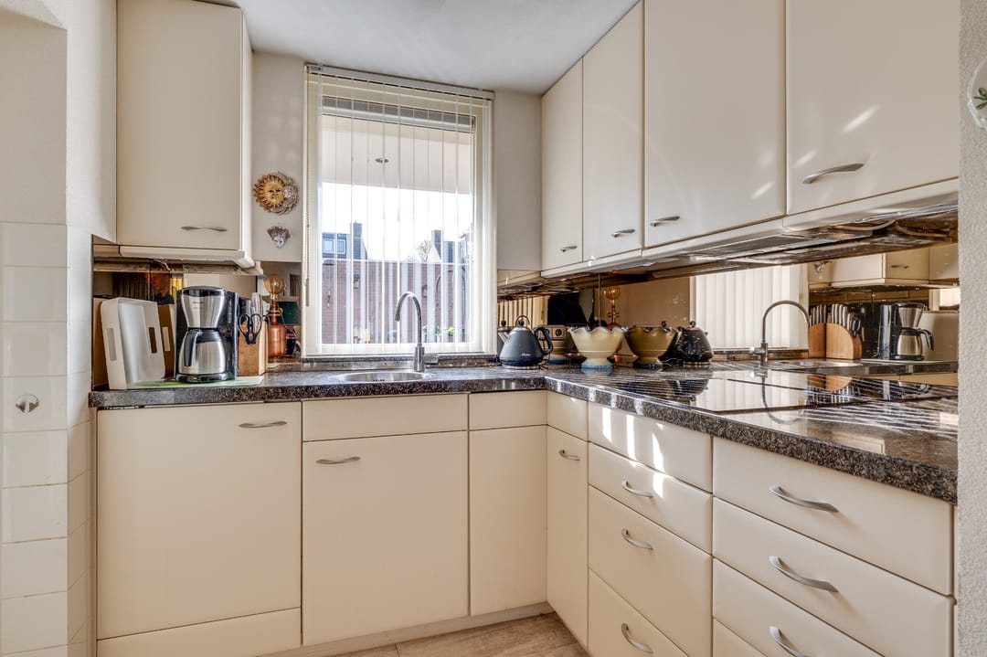 Photo 16 of Rhônelaan 11