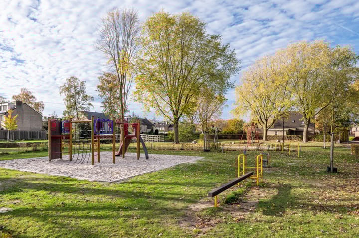 Photo 46 of Rhônelaan 11