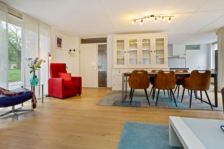 Foto 13 van Terpeborch 5