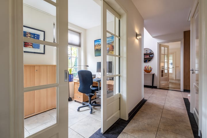 Photo 9 of Lemselosestraat 25