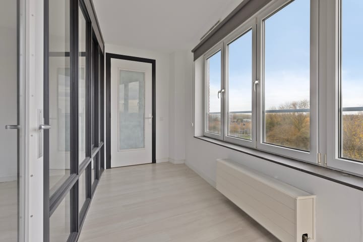 Photo 17 of Koningswaard 133