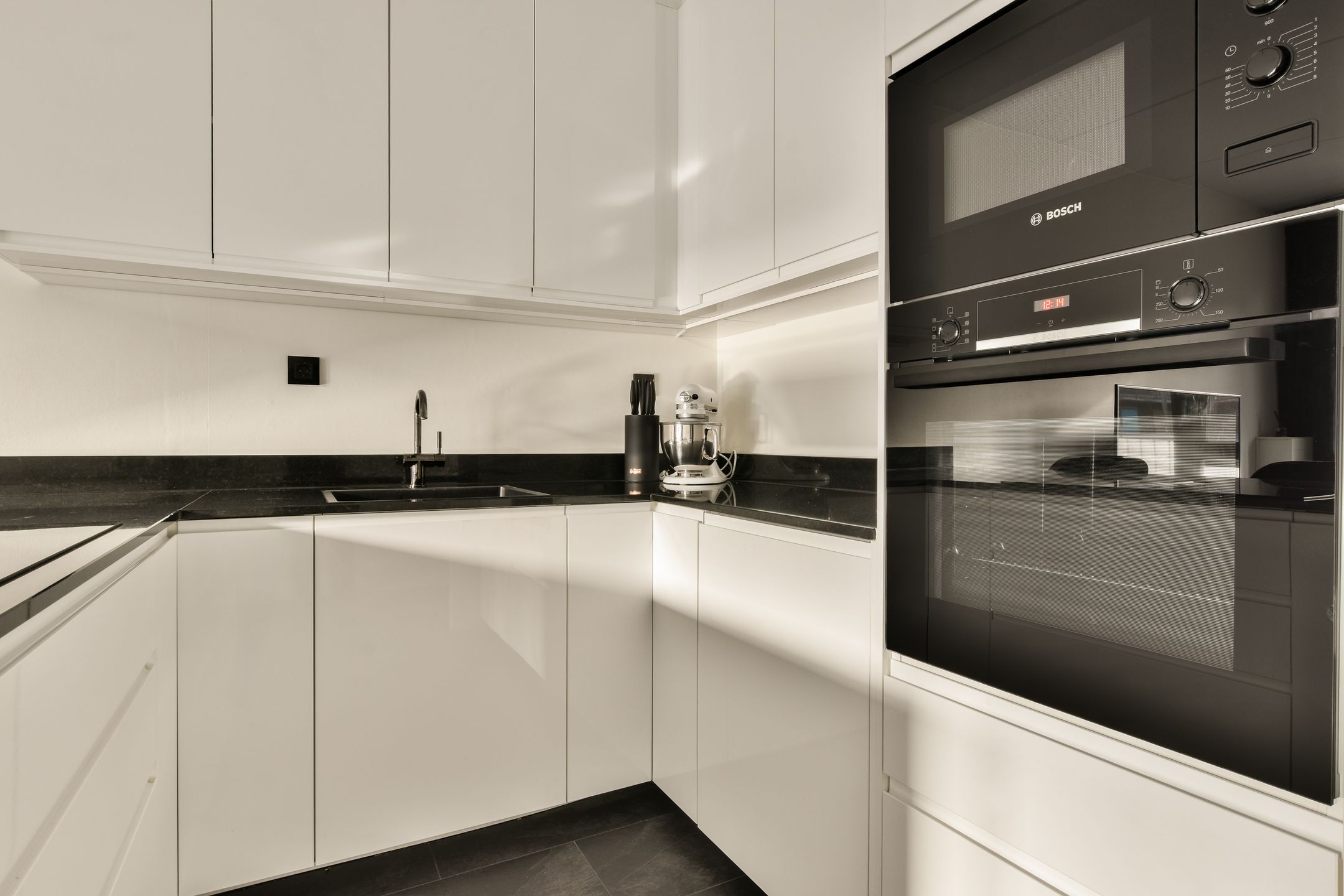 Photo 9 of Maccabiadelaan 44