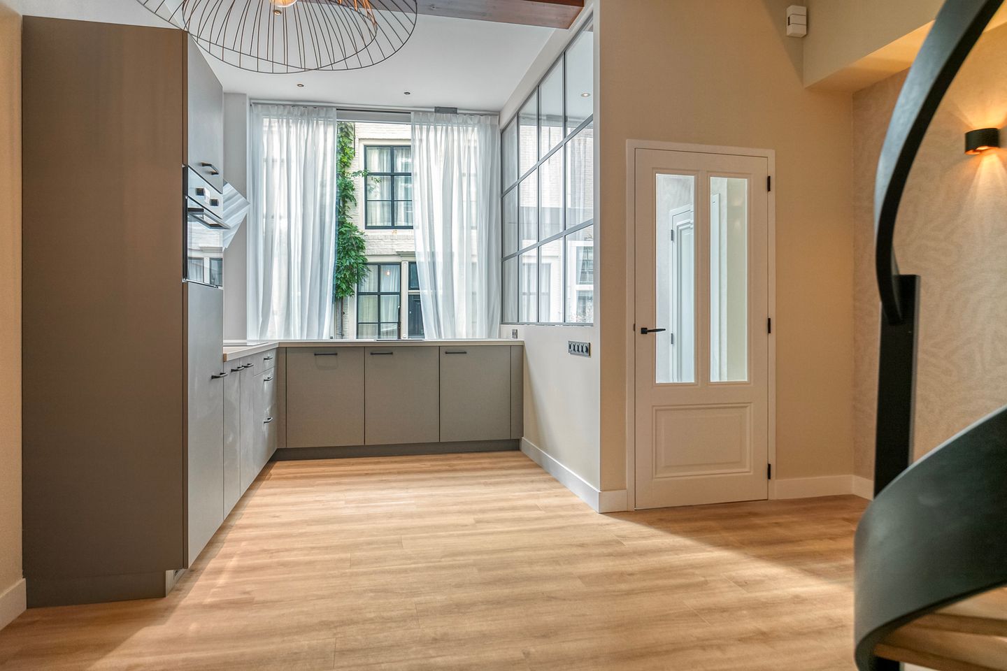 Foto 10 van Wagenaarstraat 15