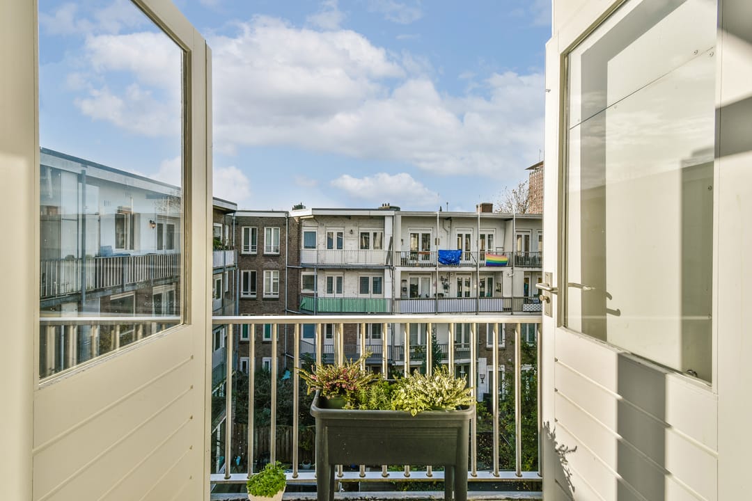 Photo 11 of Schipbeekstraat 38-3