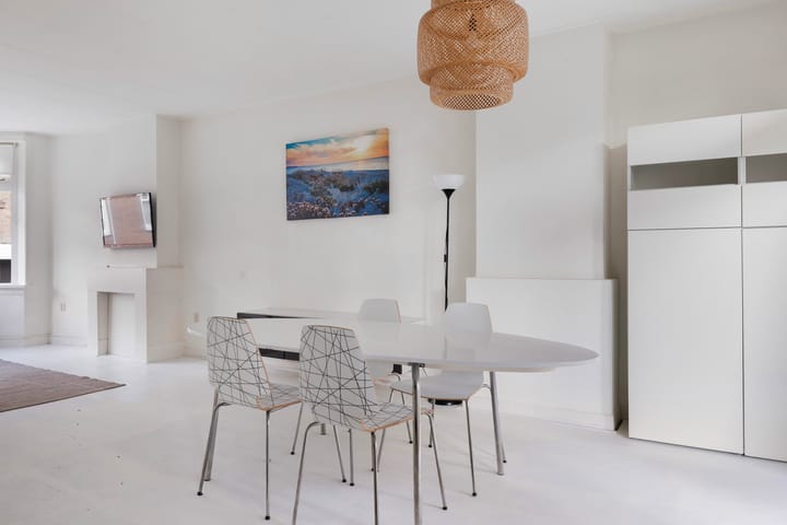 Photo 10 of Raamstraat 42