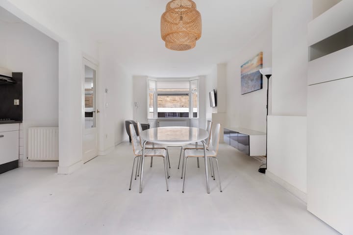 Photo 11 of Raamstraat 42