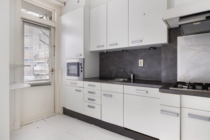 Photo 13 of Raamstraat 42