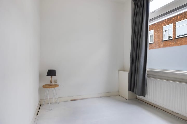 Photo 17 of Raamstraat 42