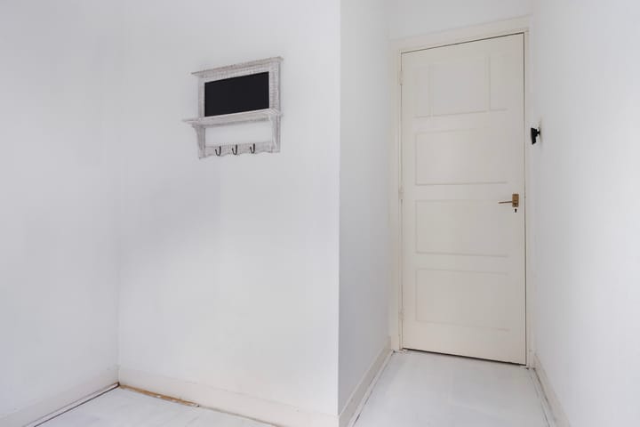 Photo 21 of Raamstraat 42