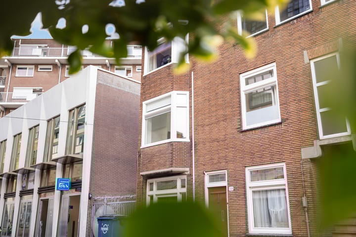 Photo 33 of Raamstraat 42