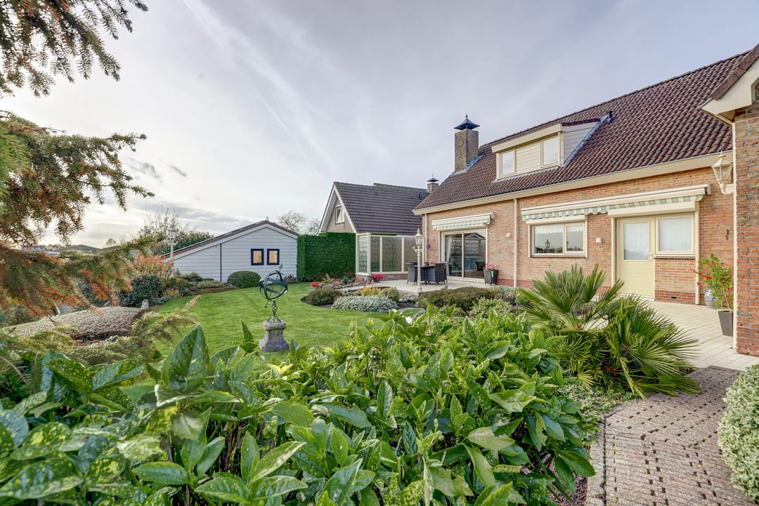 Photo 37 of Frank van Borsselenstraat 39