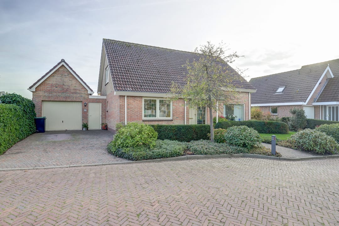 Photo 43 of Frank van Borsselenstraat 39