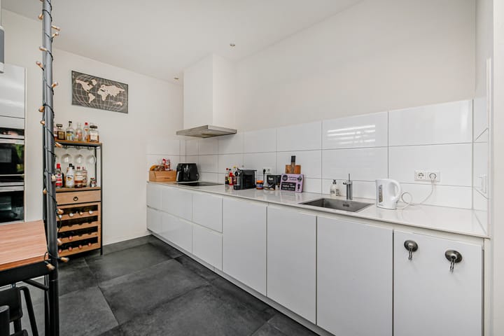 Photo 3 of Delftsestraatweg 79