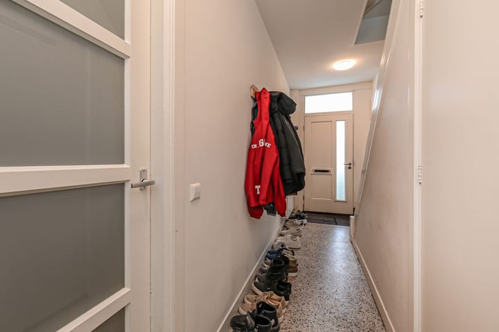 Photo 7 of Delftsestraatweg 79