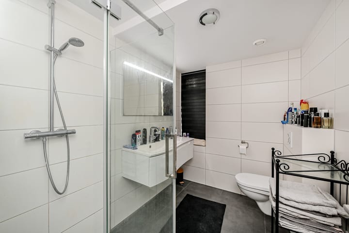 Photo 25 of Delftsestraatweg 79