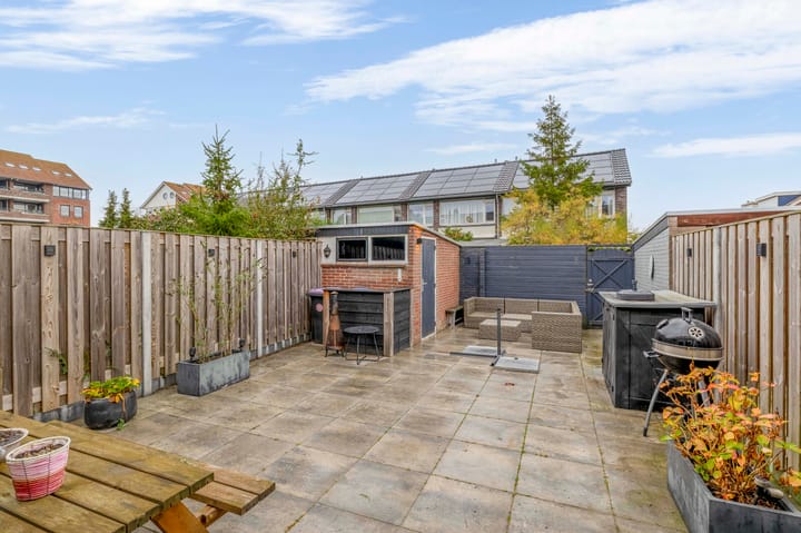 Photo 4 of Mr G Groen van Prinstererlaan 11