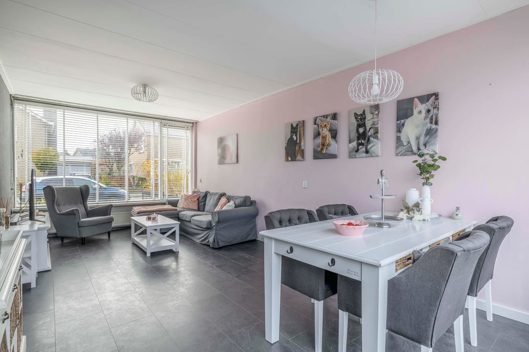 Photo 17 of Mr G Groen van Prinstererlaan 11