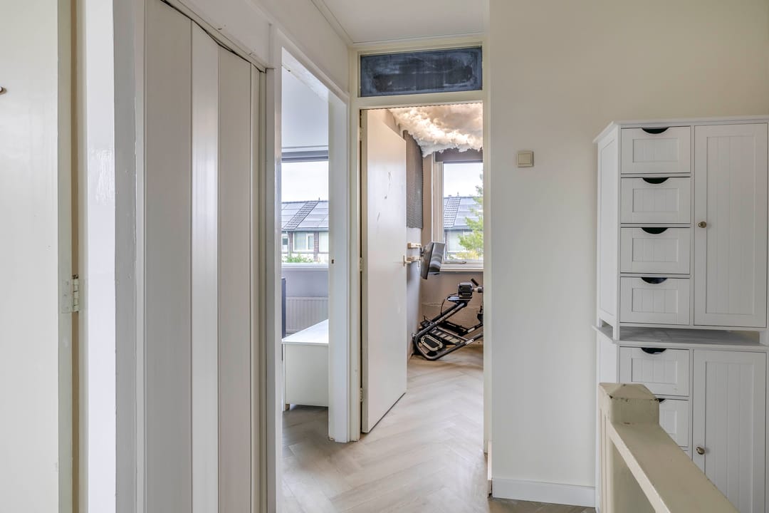 Photo 23 of Mr G Groen van Prinstererlaan 11