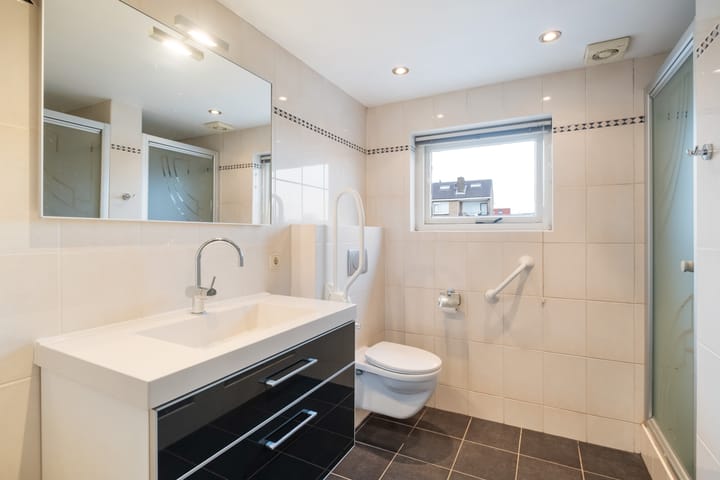 Photo 33 of Leidsestraatweg 119