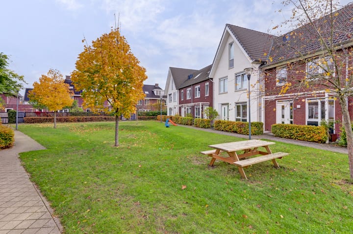 Foto 3 van Kamillestraat 10