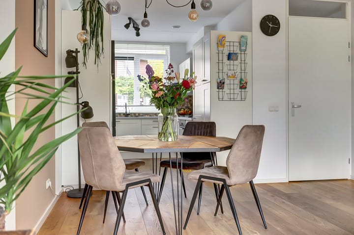 Foto 13 van Kamillestraat 10