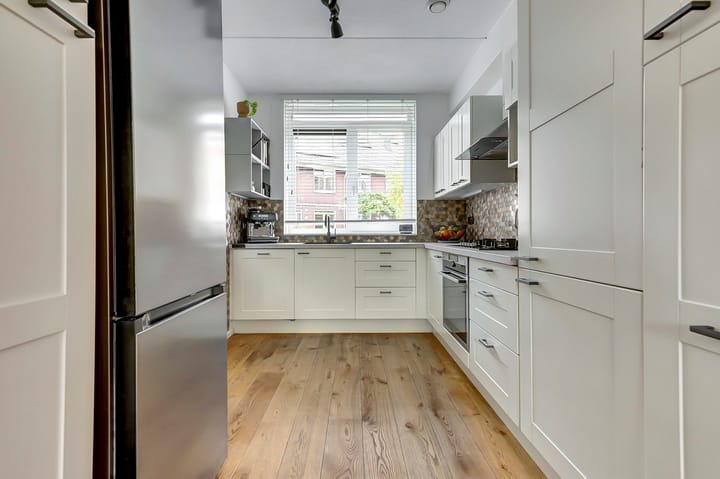 Foto 14 van Kamillestraat 10