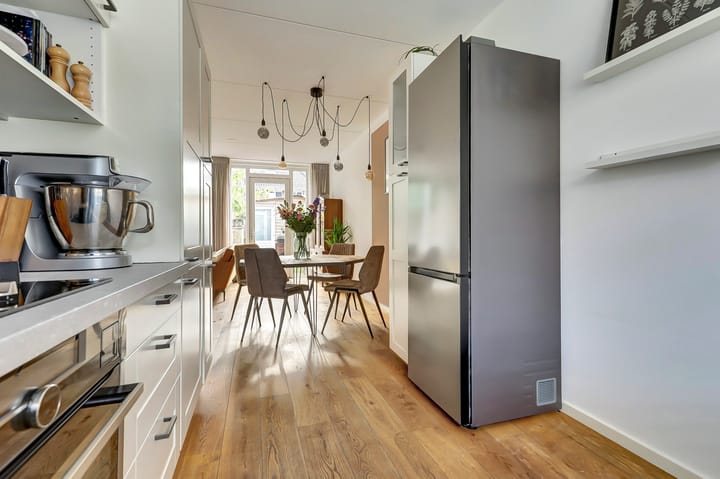 Foto 15 van Kamillestraat 10