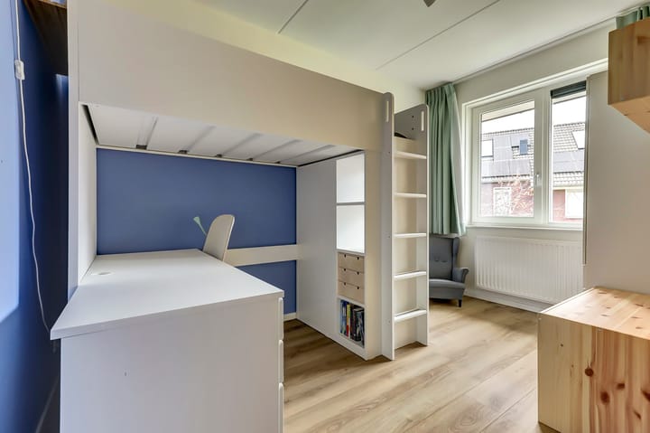 Foto 24 van Kamillestraat 10