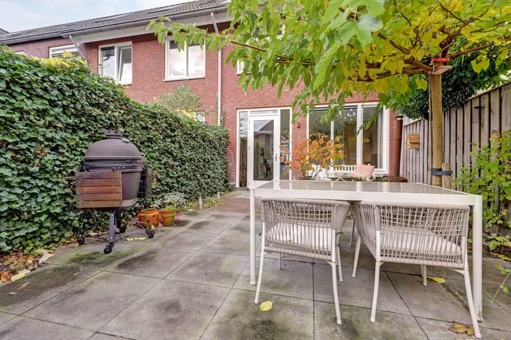 Foto 39 van Kamillestraat 10