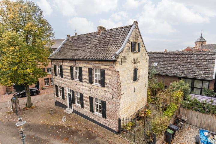 Foto 9 van Hoolstraat 1