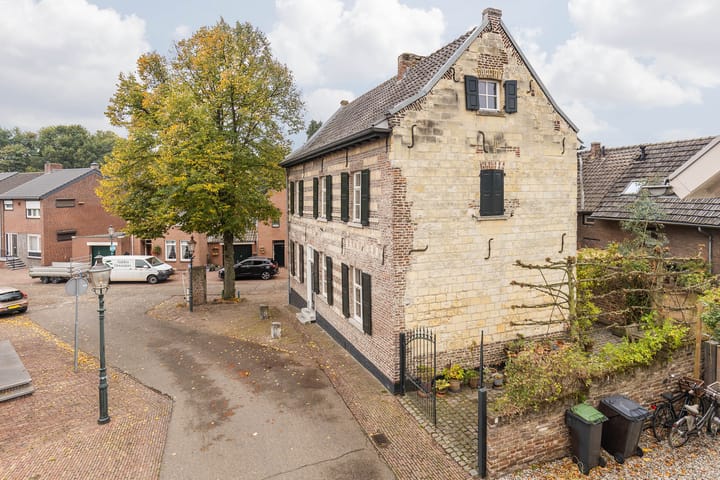 Foto 10 van Hoolstraat 1