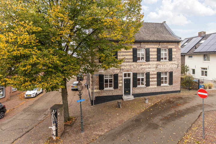 Foto 11 van Hoolstraat 1