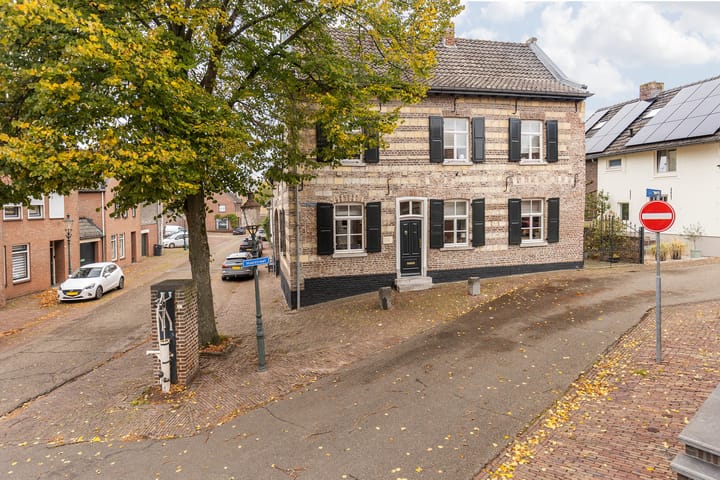 Foto 12 van Hoolstraat 1